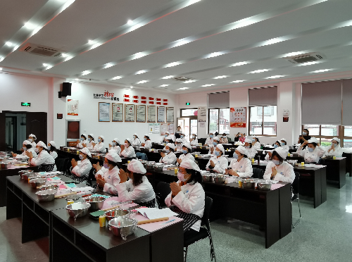 首期瓯江口西式面点师技能培训班开班 劳动技能培训助力就业创业新篇章